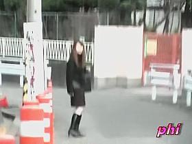 Japanese street sharking of a sexy woman in a skirt