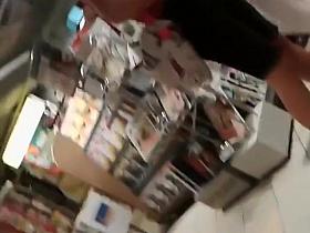 Hungry teens get off bicycles to eat