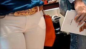 Bucetinha da novinha no cursoo