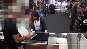 Chick is having sex in shop