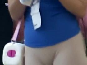 Pretty girl got a cute little cameltoe