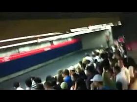 Encoxada 181: da ass on dat babe is off the chain.