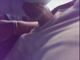 Pinto pra fora no trem