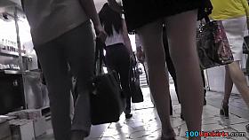 Mini skirt on the flabby ass in accidental upskirt