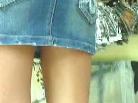 Real amateur naked upskirt pussy shot