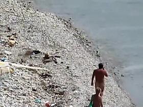 She floats to him to suck his dick