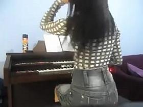 Crente quente sentando