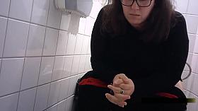 Teen Toilet spycam