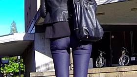 Candid - Young Blonde Babe In Tight Jeans