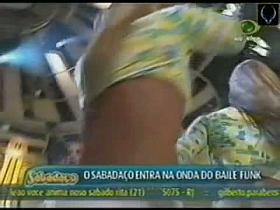 This looks like a sweet carnival for big ass babes