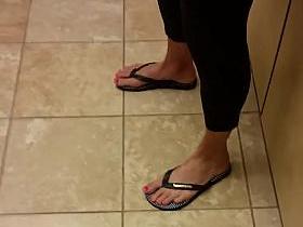 hot gym MILF, spandex on elevator