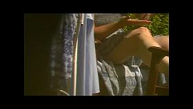 Espiando a la vecina madura