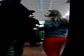 Mama Nalgona En Leggins Naranjas Fosforecentes