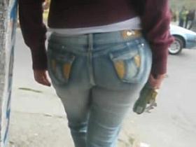 Nenita con buen culo