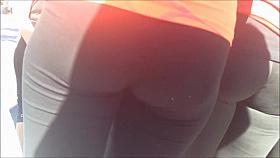 Candid - Culs moulant de joggeuses