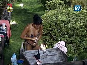 Big Brother's girl caught washing her pussy