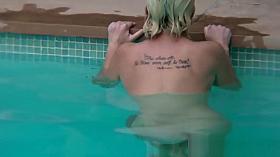 Skinnydipping Eliza Jane Fucks For Bikini