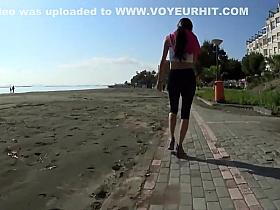 Sexy runner saw me filming her