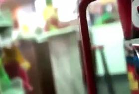 SHORTINHO SOCADO NA BUCETA