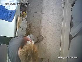 Milf bathroom unaware