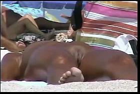 Nudist beach voyeur camera hunting for naked pussies