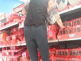 Candid Milf VDay Shopping