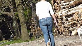 Candid big butt girl dicker arsch