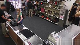 Big ass hottie fucked doggystyle for moolah by a broker