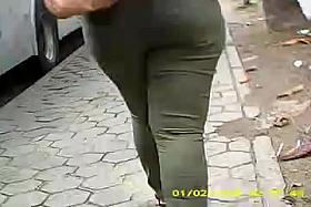 Brazilian BBW boucing her butt