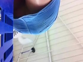 Sous les jupes des femmes mariees supermarche