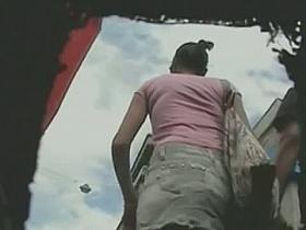 Petite amateur brunette upskirt voyeur ass