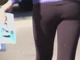 Spy cam girl in candid tight pants of the horny booty 05zn