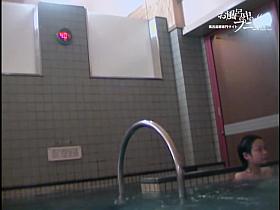 Asian naked girls sitting on hunkers on shower cam dvd 03180