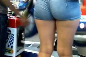 hot rich lady with short