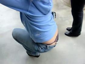 Amatuer blonde chick candid voyuer video