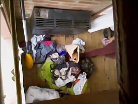 Peeping hole in the ceiling