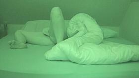 In der Nacht hat es mich unten gejuckt - Female Masturbation