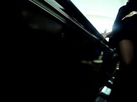 Sexy legs im metro 2 Sexy Beine in der U-Bahn 2