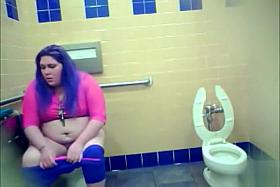 Brazilian fatty needed to urinate