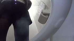 Fetish slut pees on cam