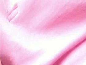 She can't stop looking