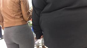 Slim Bubble in Grey Leggings (Checkout Line)
