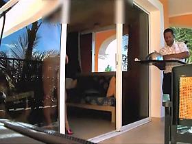 Hot babe makes hotel worker get a boner