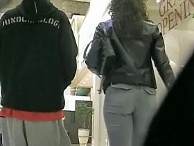 Bunny packed her ass in tight jeans in a candid street video