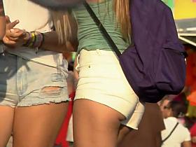 Teens in shorts and their cameltoes