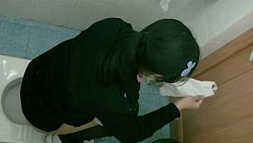 Pontytail Asian in public WC dirty dark pussy swabin' papertowel