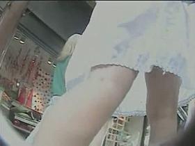 Juicy street up skirts shots of hot bums in udnies