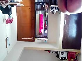 espiando en el cuarto 2