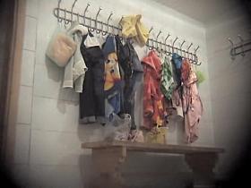Dressing room girl is naked staying back to spy camera