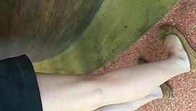 lunch time ... amazing skinny legs